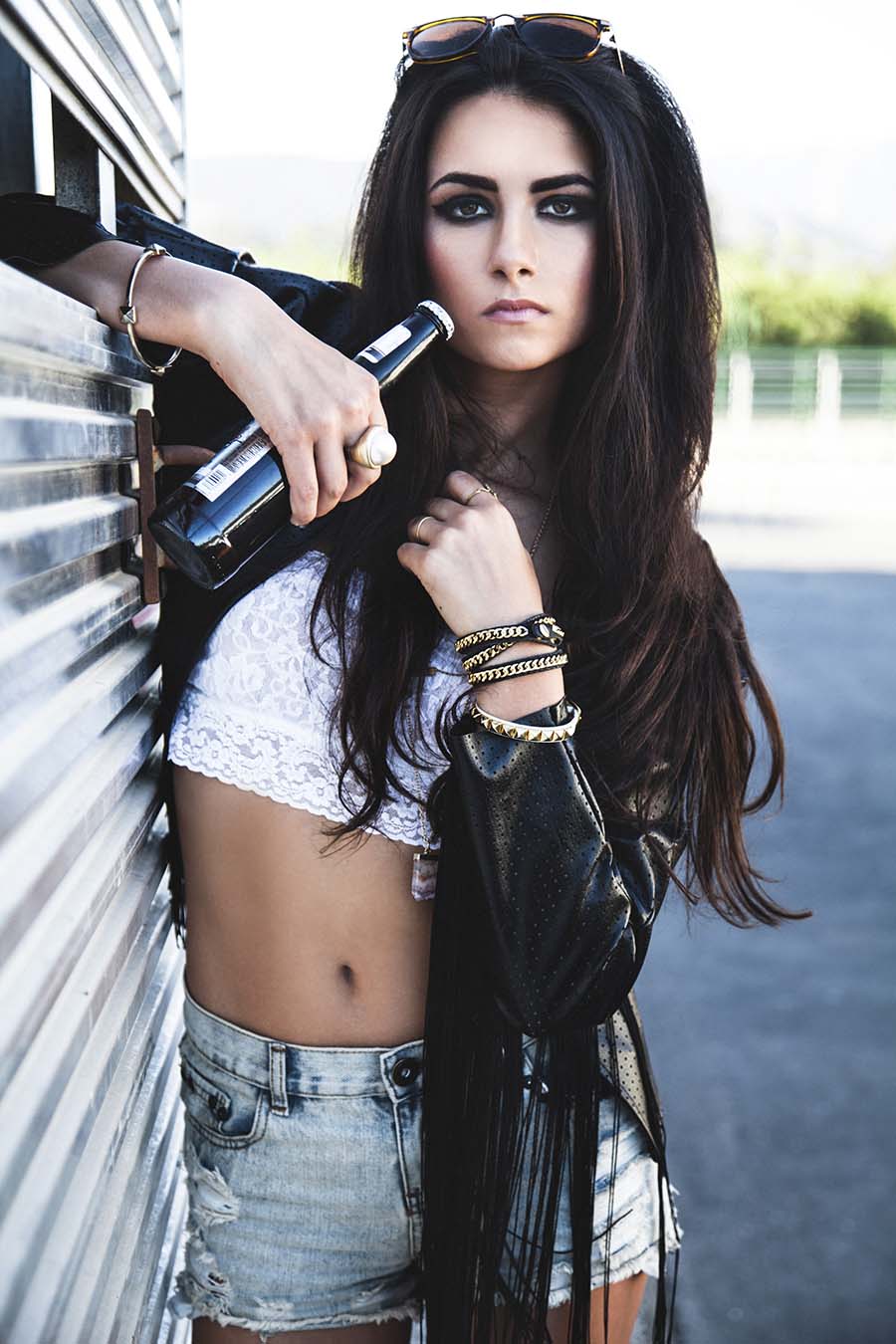 Sassy girls in Aomyn