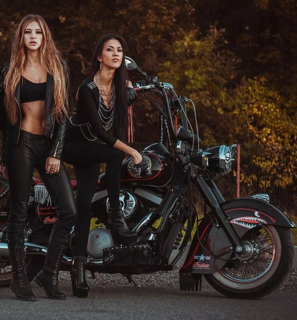 Beautiful girls and bikes in Aomyn