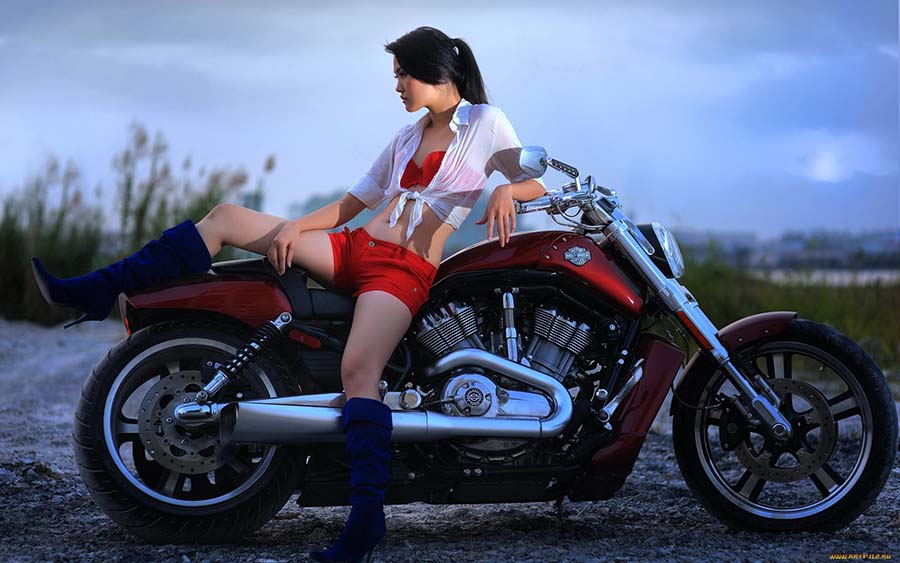 Beautiful girls and motorcycles in Aomyn