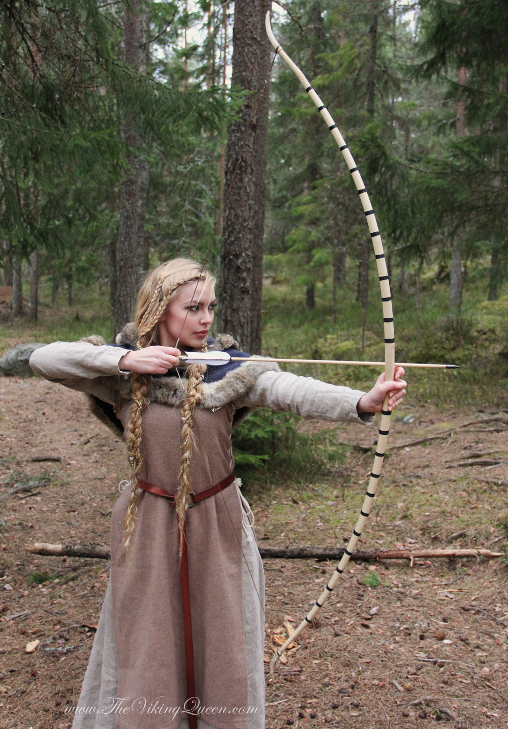 Nude girl Slavic girls in Aomyn