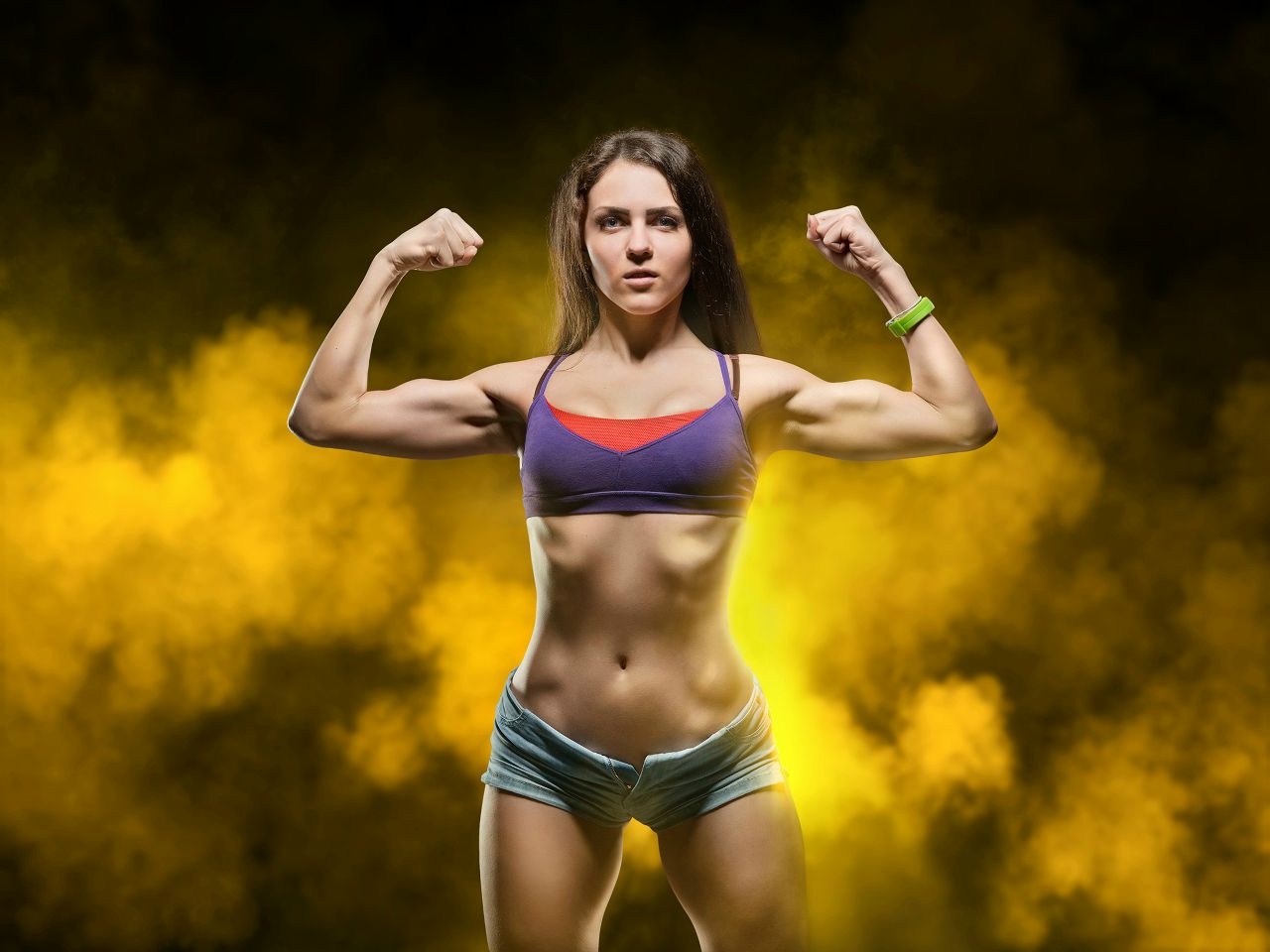 Athletic girls in Aomyn